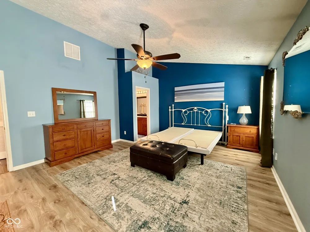 2055 Autumn Faith Way Avon, IN 46123