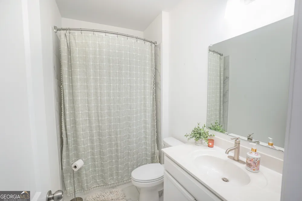 214 Hickory Bluffs PKWY Canton, GA 30114