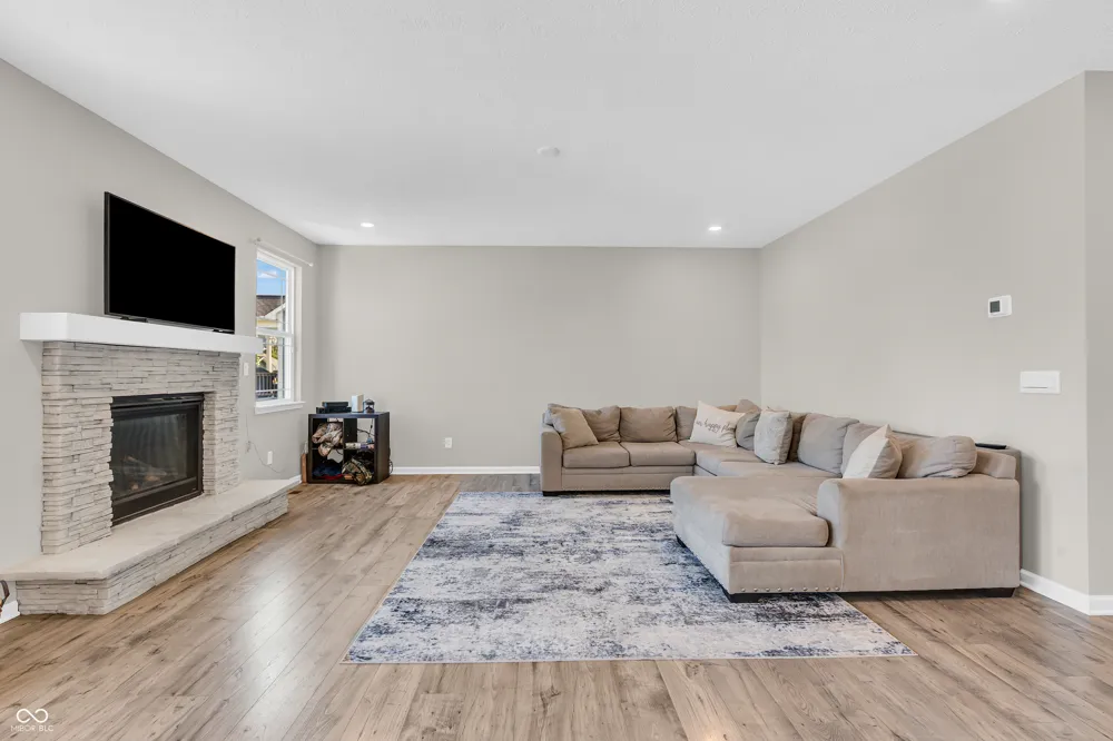 6889 Bryant Place Plainfield, IN 46168