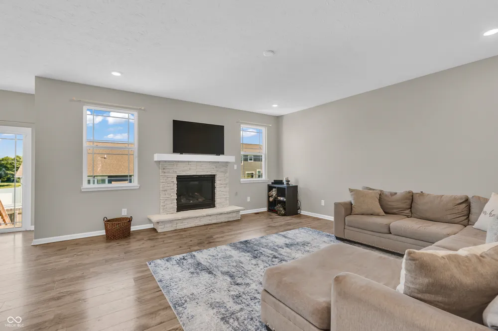 6889 Bryant Place Plainfield, IN 46168
