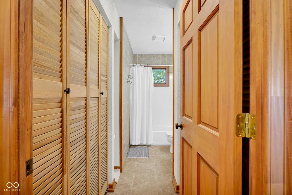 3022 Desoto Way Columbus, IN 47203