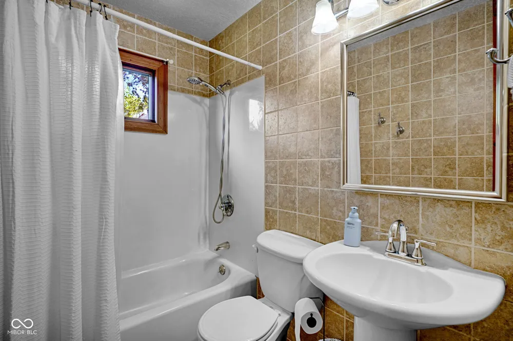 3022 Desoto Way Columbus, IN 47203