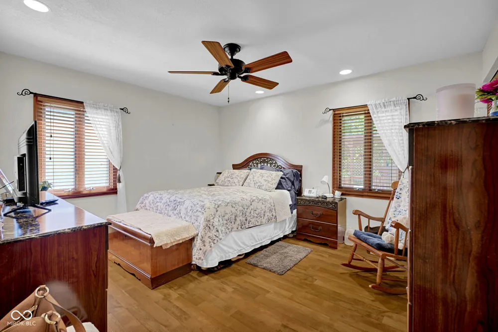 3022 Desoto Way Columbus, IN 47203