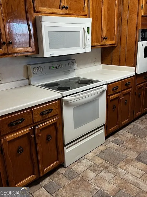 1966 Highway 142 E Covington, GA 30014