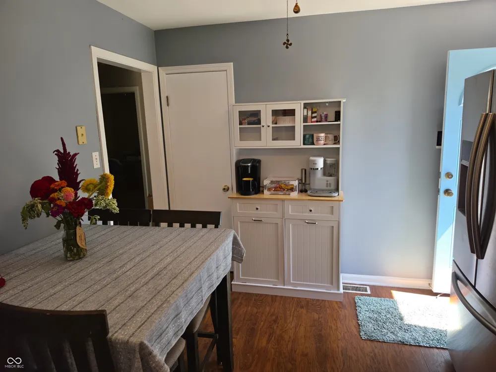 915 Belmar Avenue Indianapolis, IN 46219