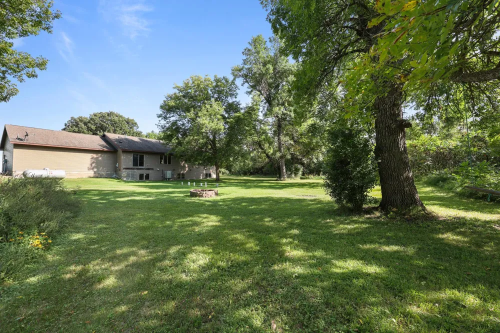 17413 Major Avenue Hutchinson, MN 55350