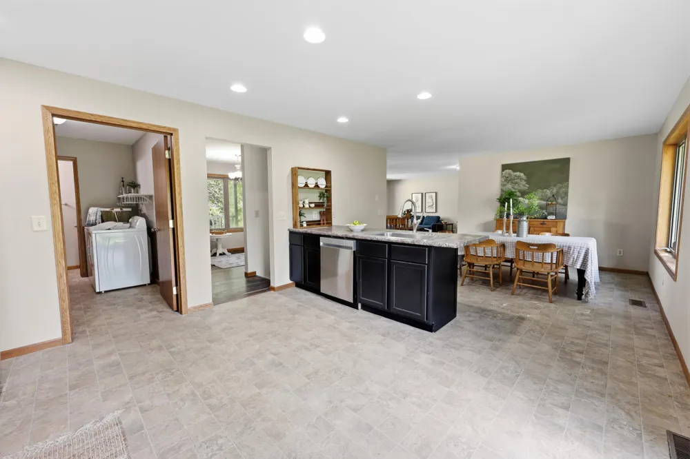 17413 Major Avenue Hutchinson, MN 55350