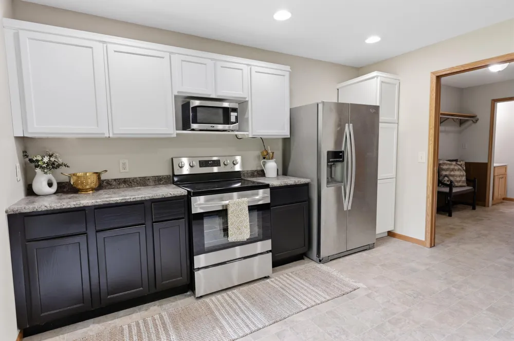 17413 Major Avenue Hutchinson, MN 55350