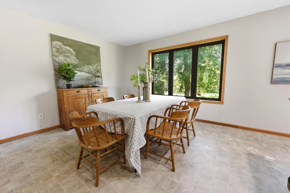 17413 Major Avenue Hutchinson, MN 55350