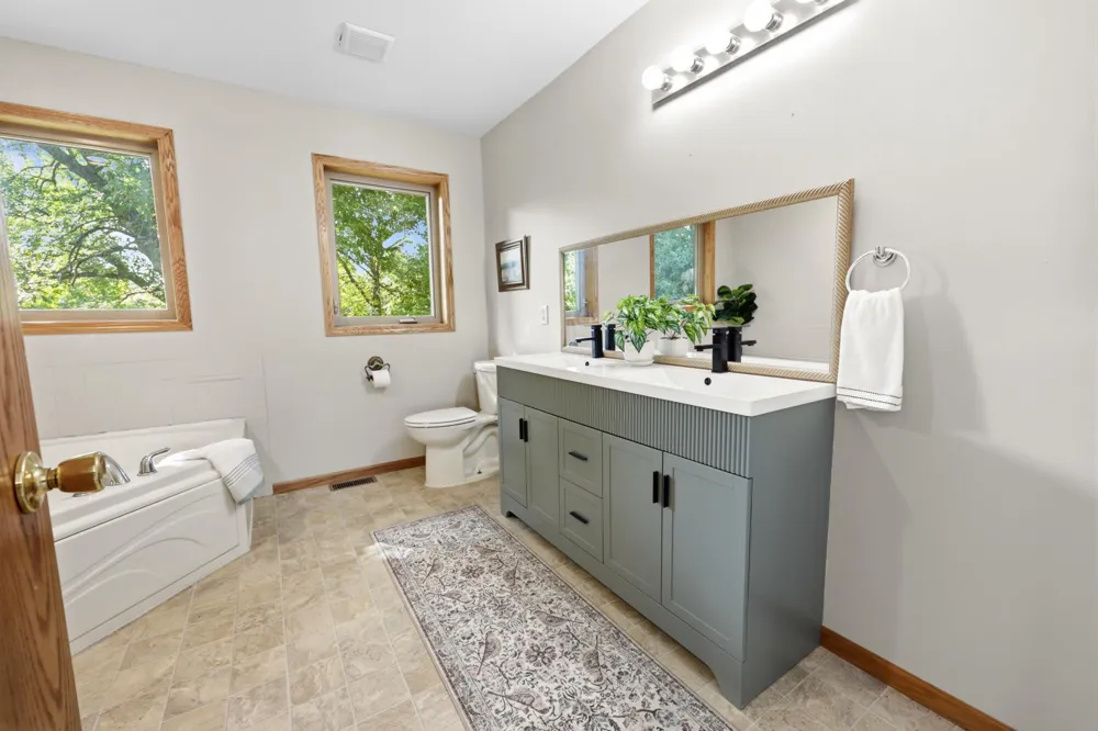 17413 Major Avenue Hutchinson, MN 55350