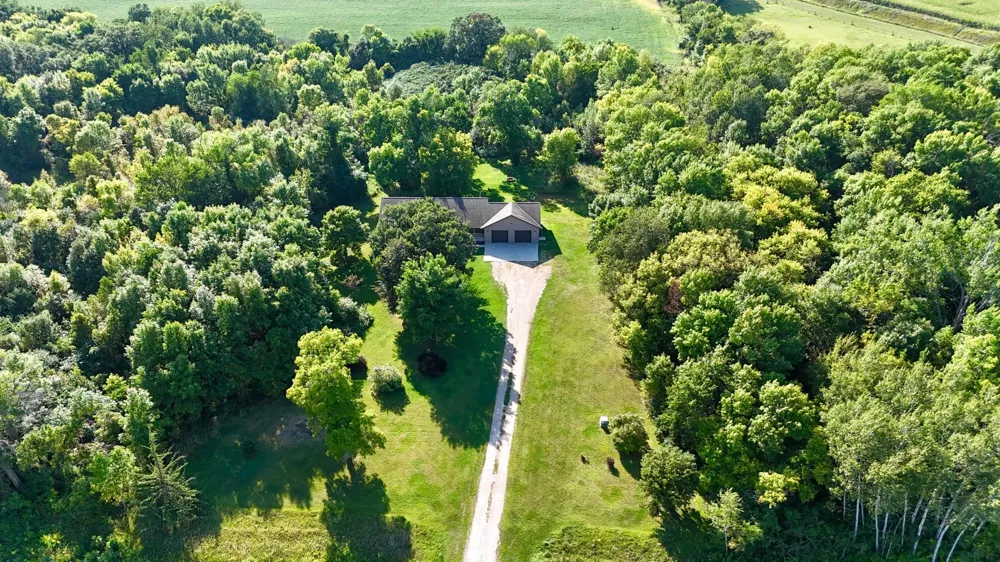 17413 Major Avenue Hutchinson, MN 55350