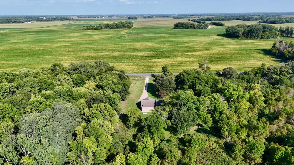 17413 Major Avenue Hutchinson, MN 55350