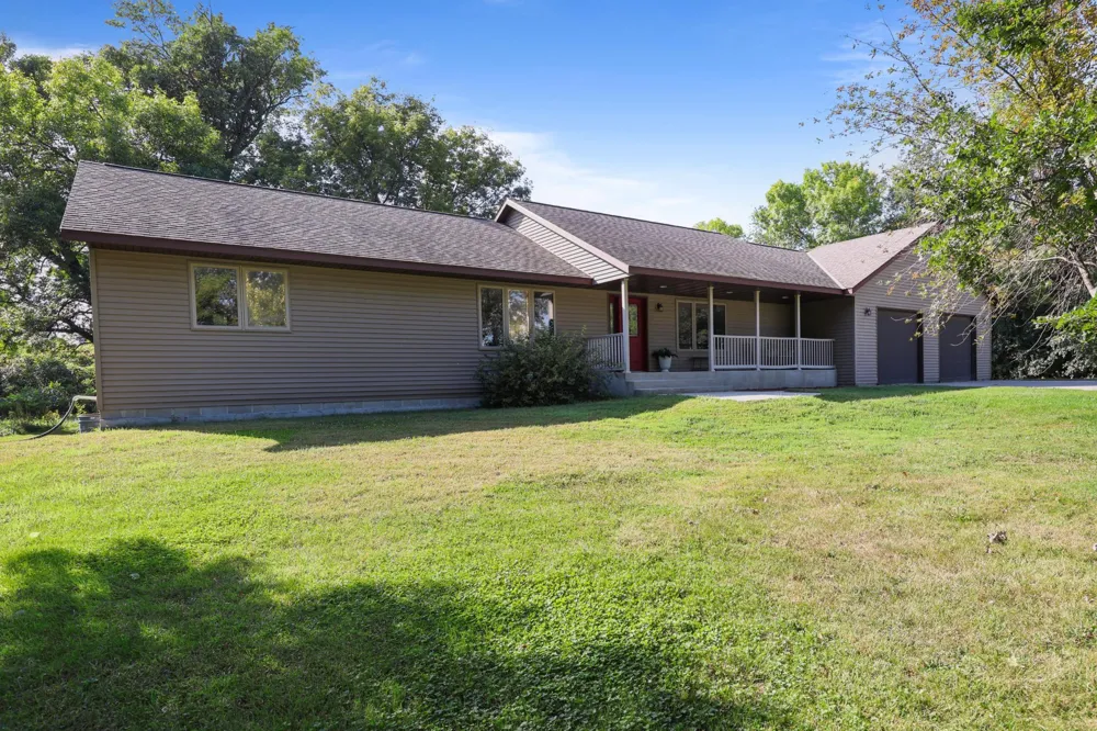 17413 Major Avenue Hutchinson, MN 55350