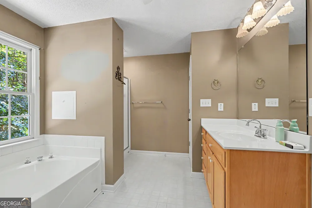 4065 Jamaica CT Jonesboro, GA 30236