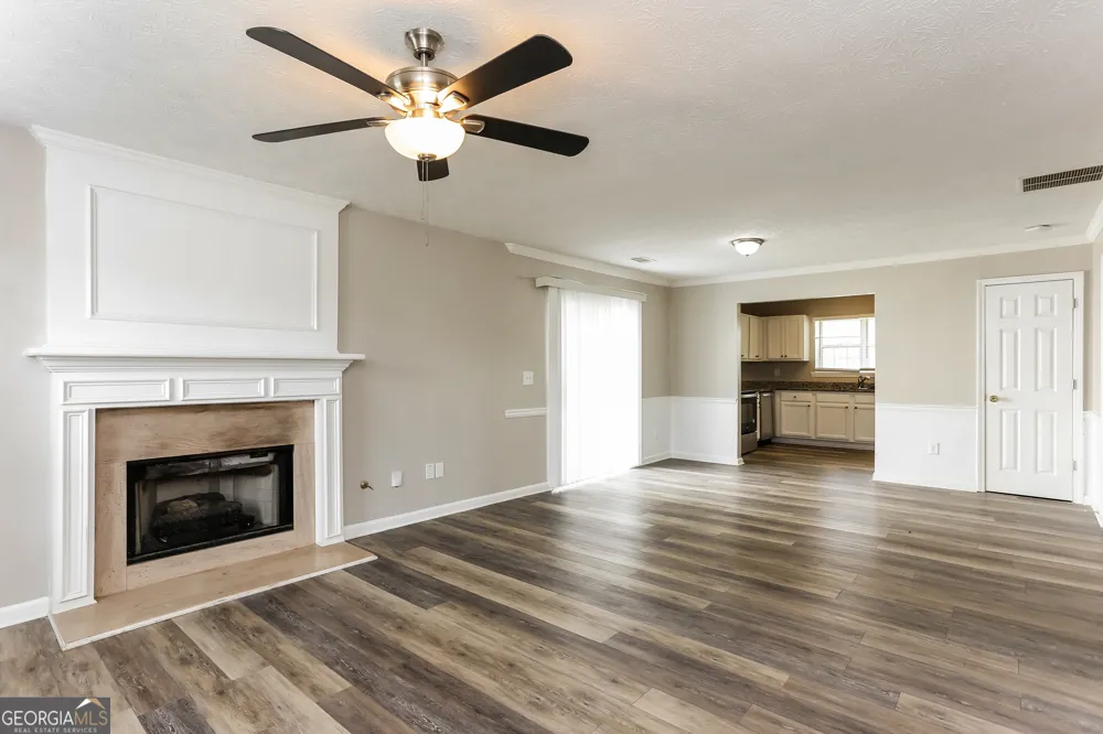 372 Jasmine DR Locust Grove, GA 30248