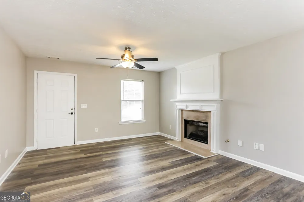 372 Jasmine DR Locust Grove, GA 30248