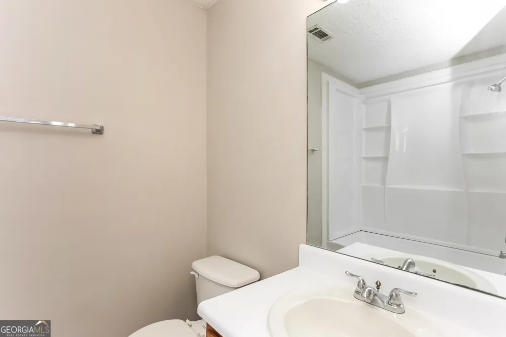 372 Jasmine DR Locust Grove, GA 30248