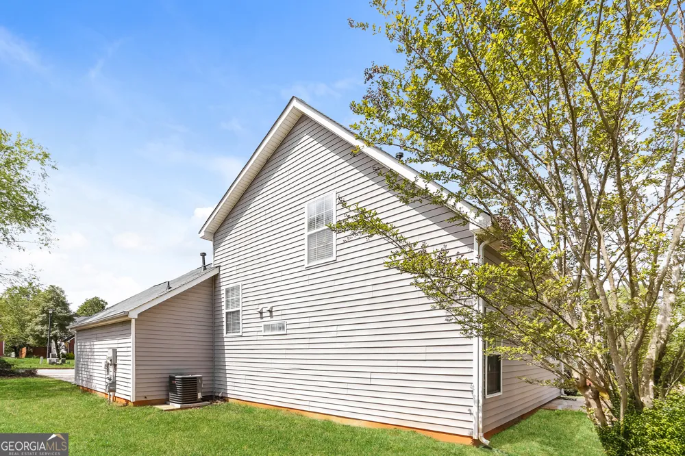 372 Jasmine DR Locust Grove, GA 30248