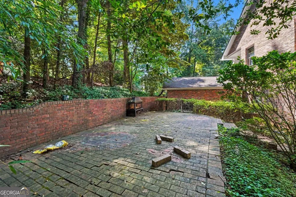6415 River Chase CIR Sandy Springs, GA 30328