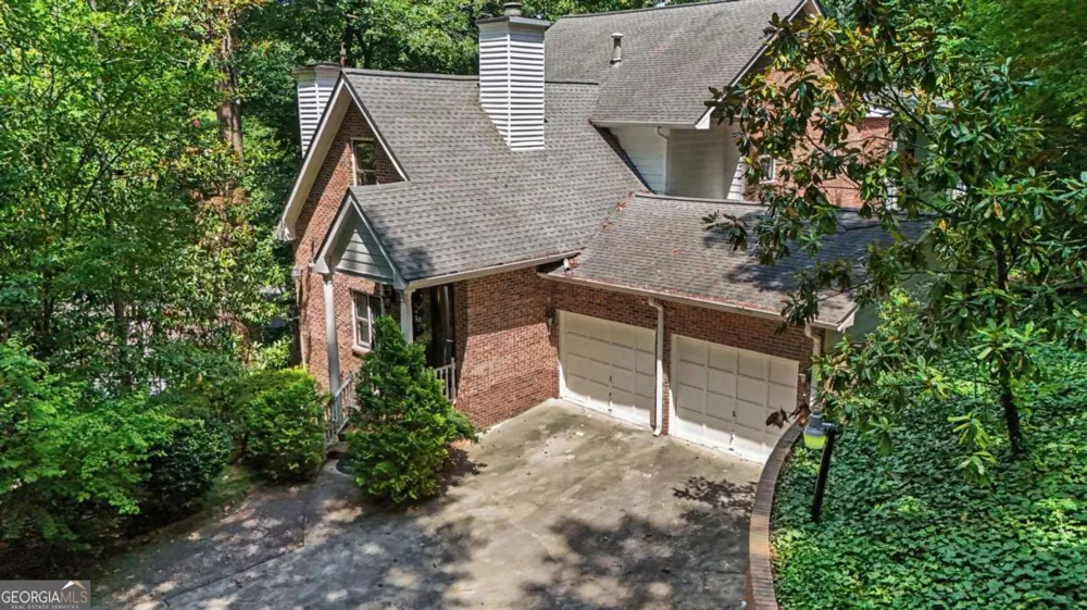 6415 River Chase CIR Sandy Springs, GA 30328