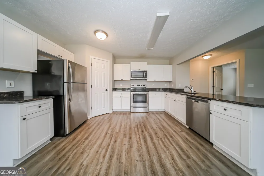 1306 Odessa CT McDonough, GA 30253