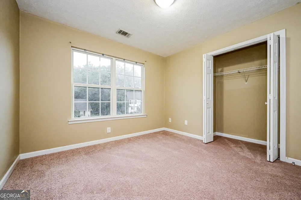 137 Longstreet CIR Oxford, GA 30054