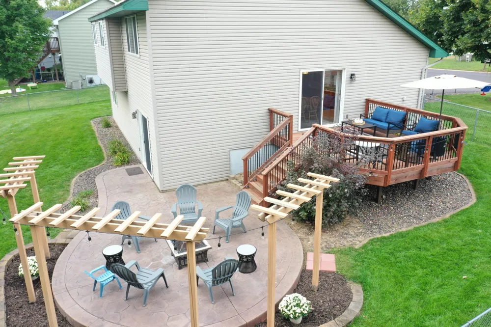 25724 Goldfinch Avenue Wyoming, MN 55092