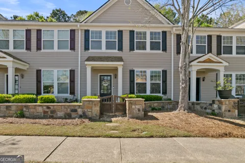 207 River Green AVE