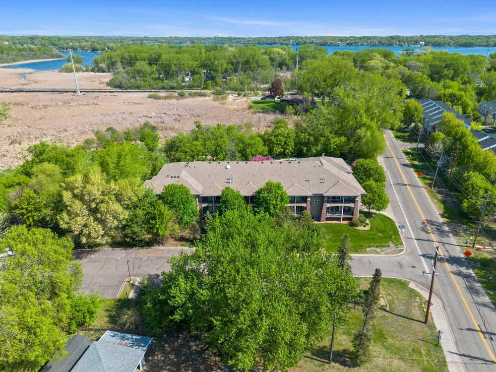 10806 S Shore Drive #103 Plymouth, MN 55441