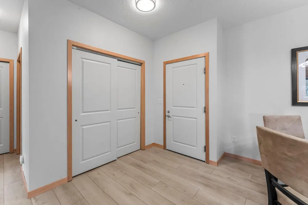 10806 S Shore Drive #103 Plymouth, MN 55441