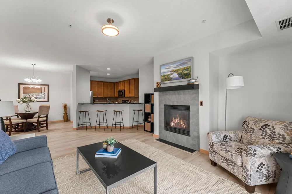 10806 S Shore Drive #103 Plymouth, MN 55441