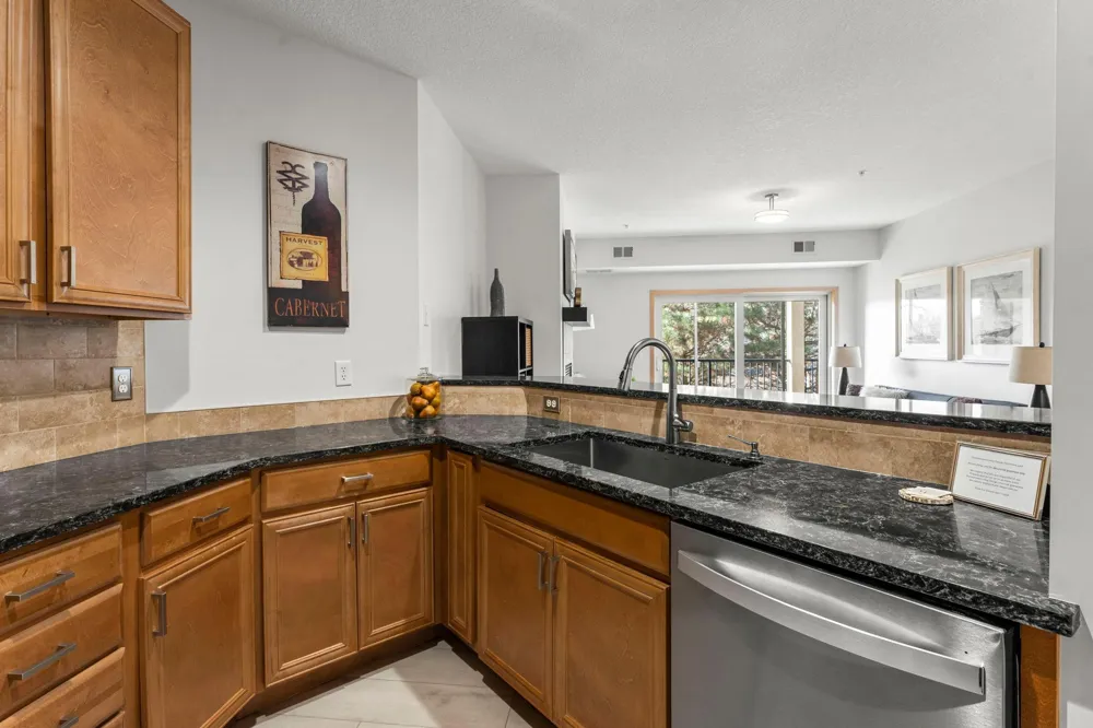 10806 S Shore Drive #103 Plymouth, MN 55441