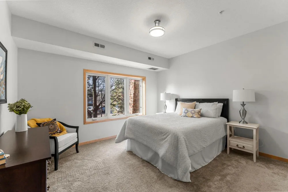 10806 S Shore Drive #103 Plymouth, MN 55441