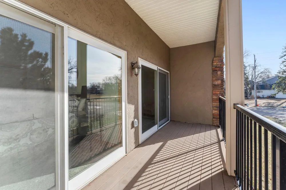 10806 S Shore Drive #103 Plymouth, MN 55441