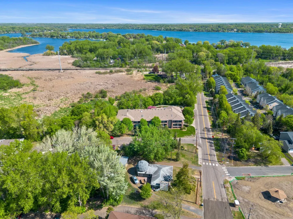 10806 S Shore Drive #103 Plymouth, MN 55441