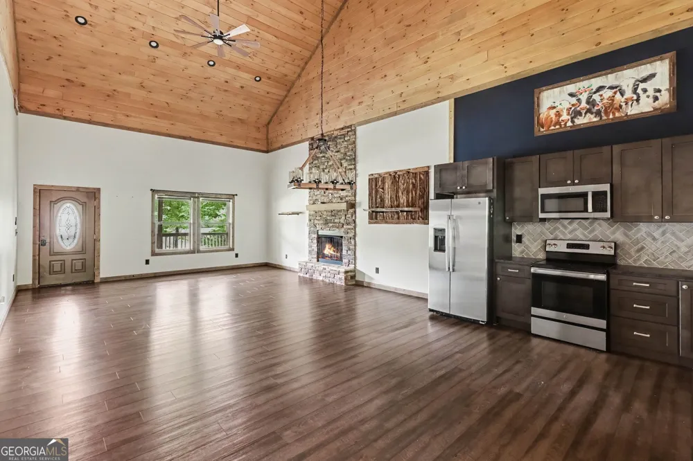 78 Lake Top LN Ellijay, GA 30540