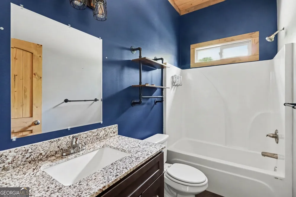 78 Lake Top LN Ellijay, GA 30540