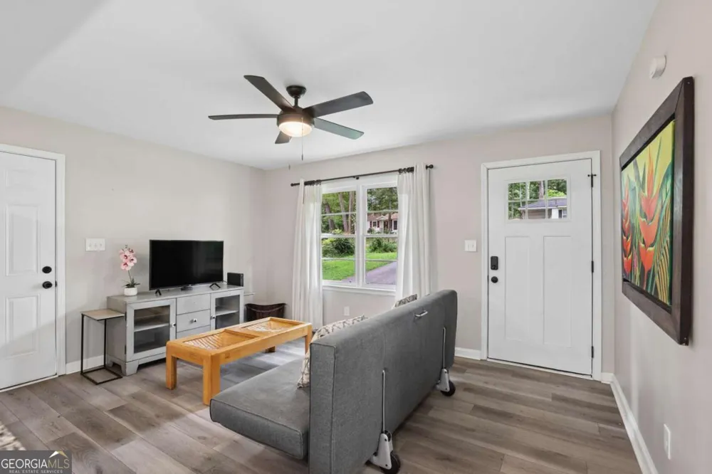 6385 Lobelia RD SW Mableton, GA 30126