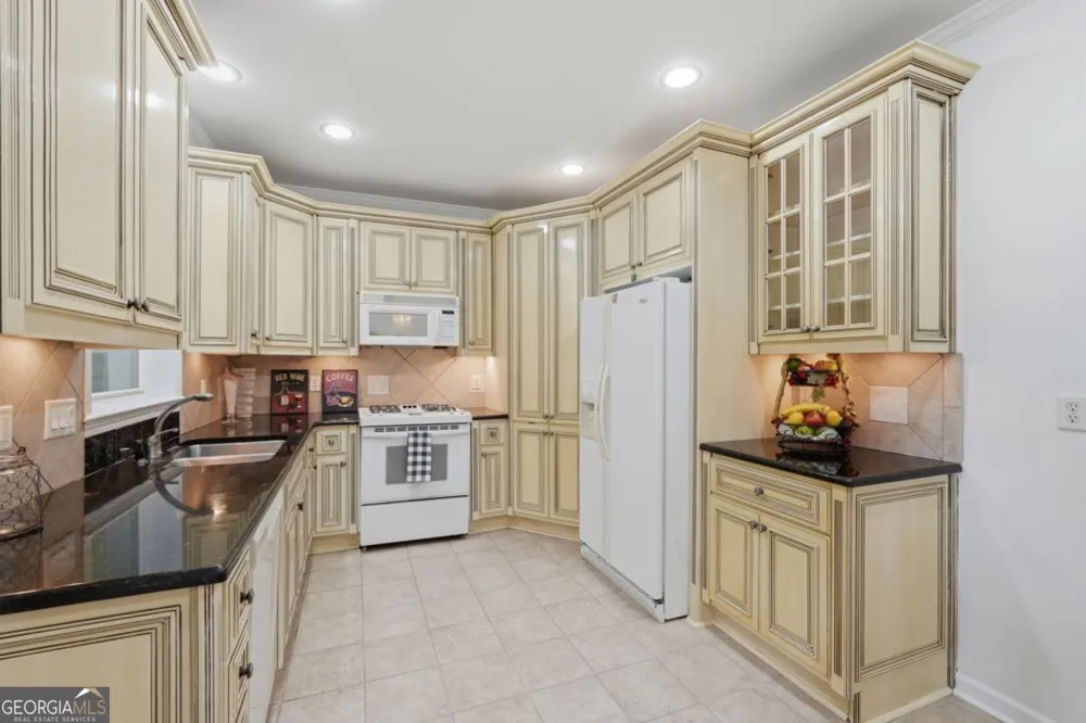 1340 Eryn Circle Suwanee, GA 30024