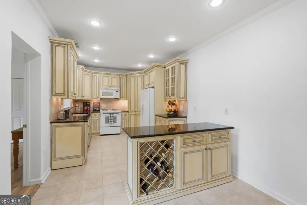 1340 Eryn Circle Suwanee, GA 30024