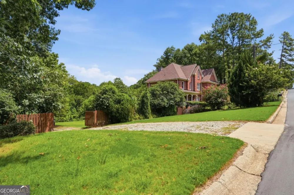 1340 Eryn Circle Suwanee, GA 30024