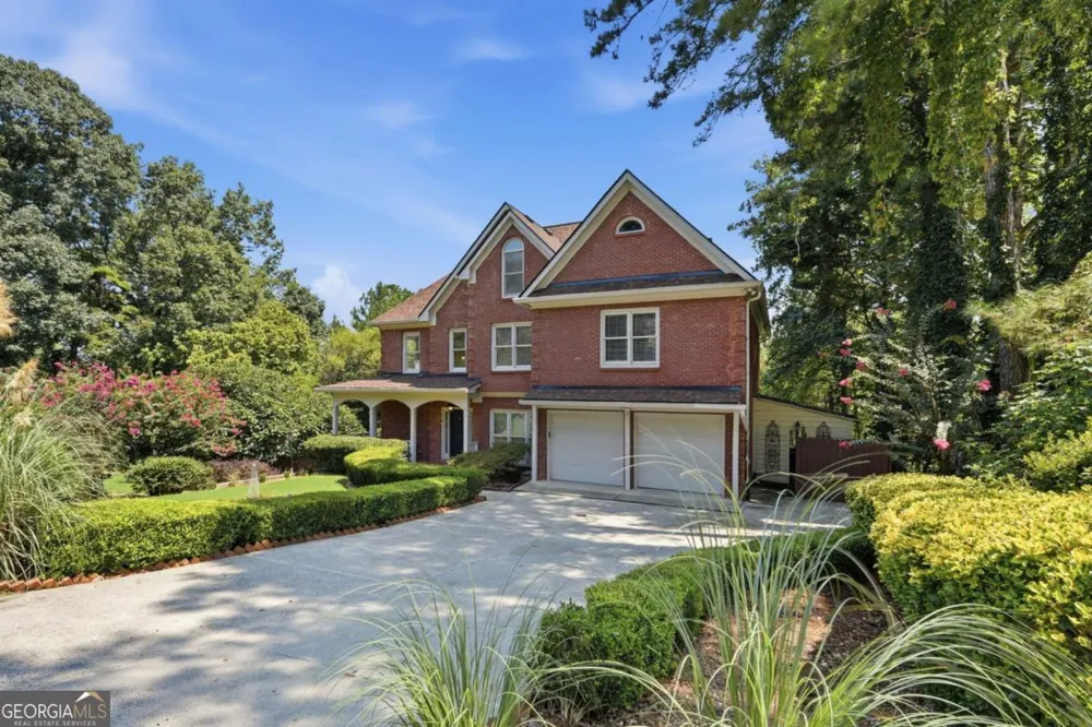 1340 Eryn Circle Suwanee, GA 30024