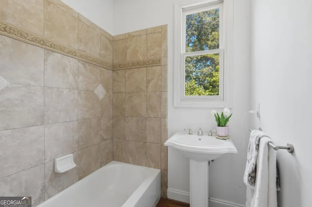 1340 Eryn Circle Suwanee, GA 30024