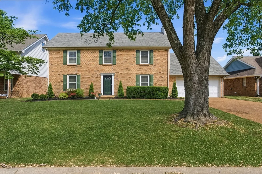 609 Sugartree Ln Franklin, TN 37064