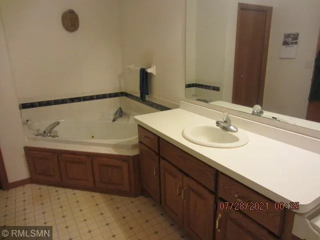 13870 85th Place Maple Grove, MN 55369