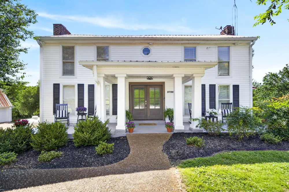 3798 McCandless Rd Columbia, TN 38401