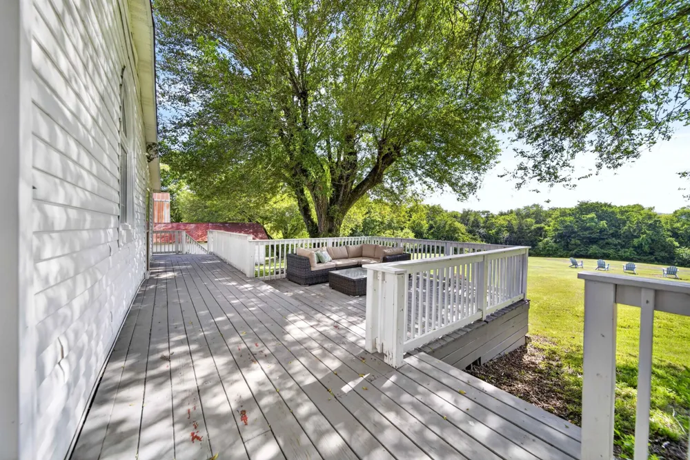 3798 McCandless Rd Columbia, TN 38401