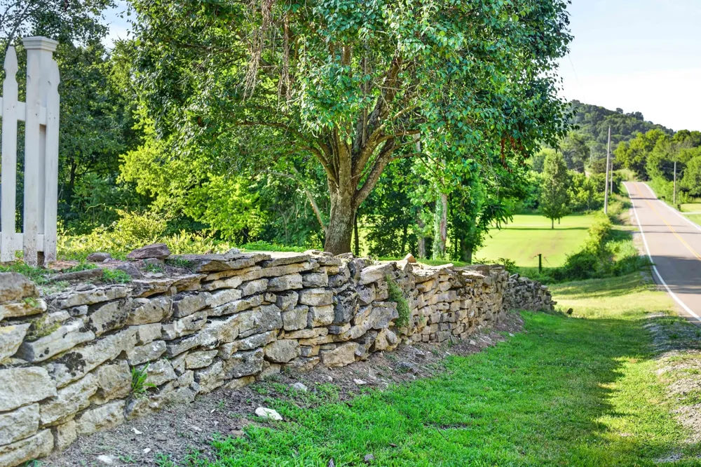 3798 McCandless Rd Columbia, TN 38401