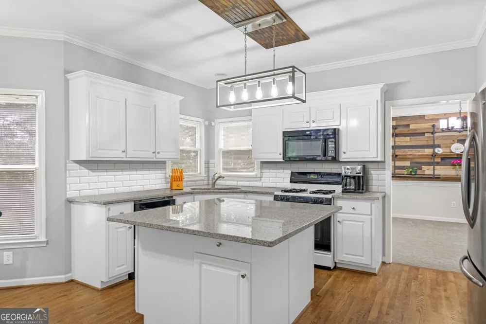 700 Braidwood RDG Acworth, GA 30101