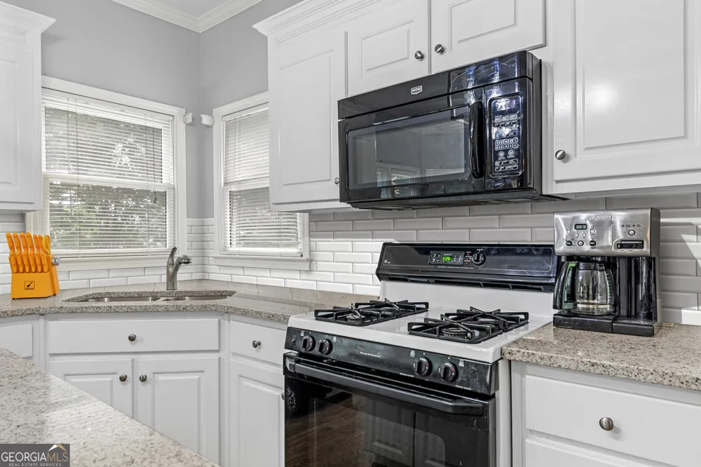 700 Braidwood RDG Acworth, GA 30101